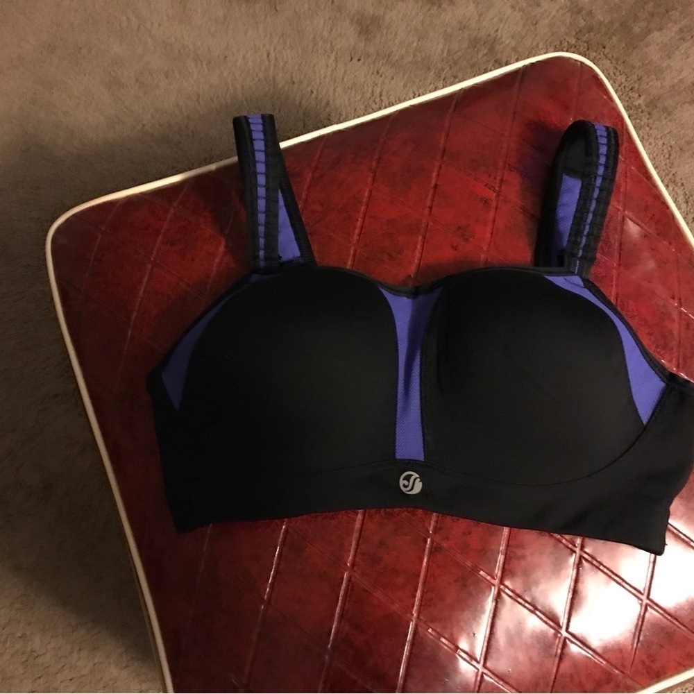 Soma Sport Max Support Contour Underwire Sport Bra